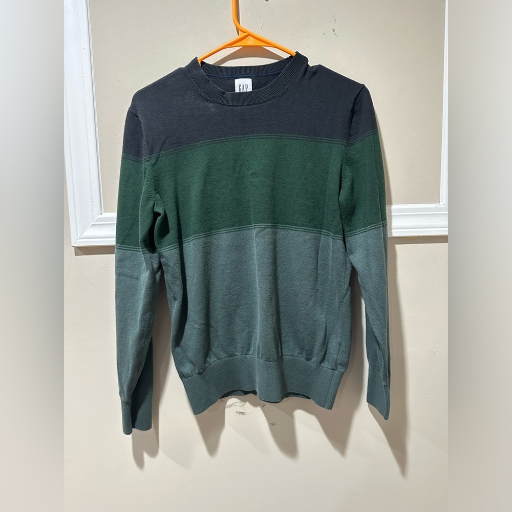 Green‎ Gap sweater